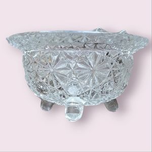 Vintage L.E. Smith Daisy and Button Ashtray